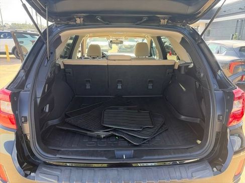 Used 2016 Subaru Outback 2.5i Limited AWD/4WD image 11