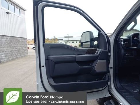 New 2026 Ford F350 Lariat w/ FX4 Off-Road Package image 10