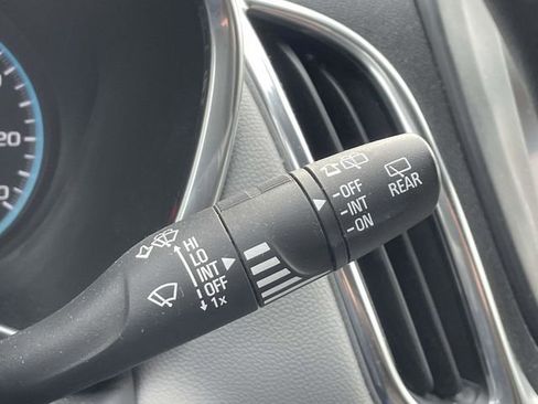 Certified 2020 Chevrolet Equinox LS w/ LS Convenience Package image 32