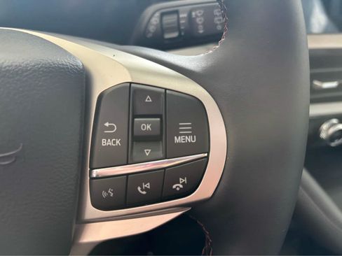 New 2026 Ford Explorer Active w/ Active Comfort Package AWD/4WD image 12