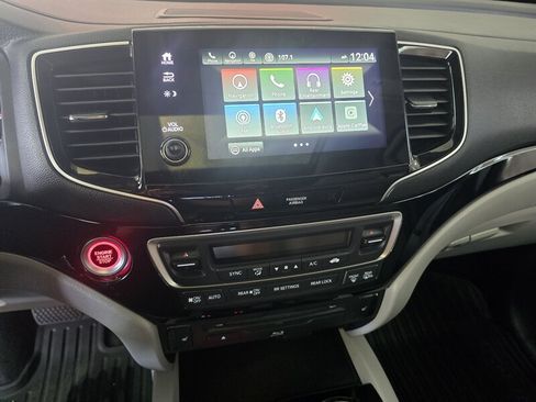 Used 2019 Honda Pilot Touring image 31