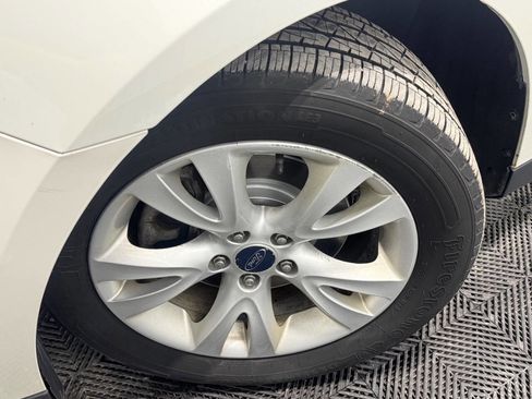 Used 2012 Ford Taurus SEL image 34