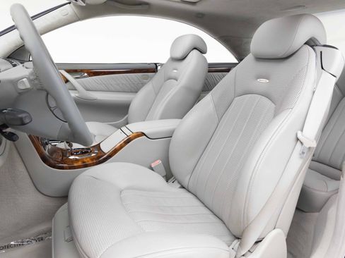 Used 2005 Mercedes-Benz CL 65 AMG image 4