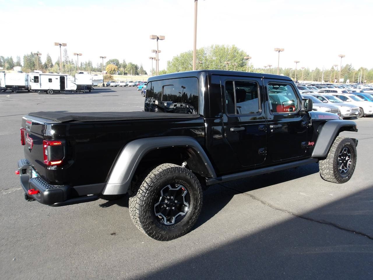 Used 2022 Jeep Gladiator Rubicon w/ LED Lighting Group AWD/4WD image 5