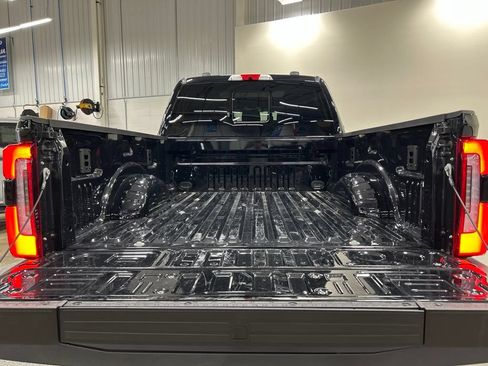 Certified 2026 Ford F350 Platinum AWD/4WD image 36