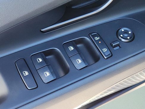 New 2026 Hyundai Elantra Sport image 12