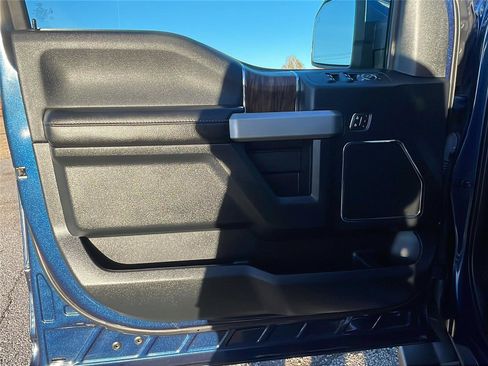 Used 2019 Ford F150 Lariat w/ Equipment Group 502A Luxury image 20