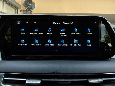 Used 2025 Hyundai Palisade SEL FWD image 32