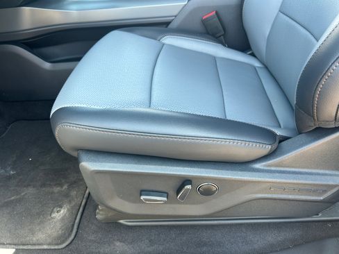 New 2025 Ford F150 Lightning Lariat image 14