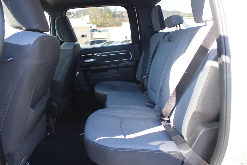Used 2024 RAM 3500 Big Horn AWD/4WD image 14