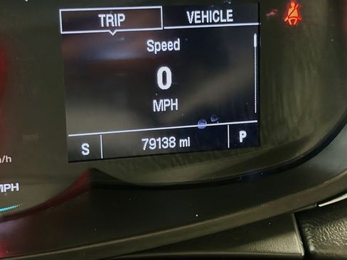Used 2020 Chevrolet Trax LS w/ LPO, Cargo Package FWD image 8