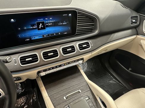 Certified 2021 Mercedes-Benz GLE 350 4MATIC w/ Premium Package image 31