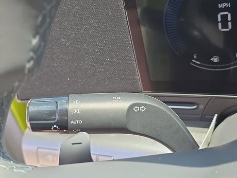 New 2026 Hyundai Kona SEL Premium FWD image 26