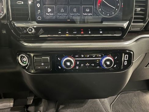 Used 2026 GMC Sierra 1500 SLT AWD/4WD image 24