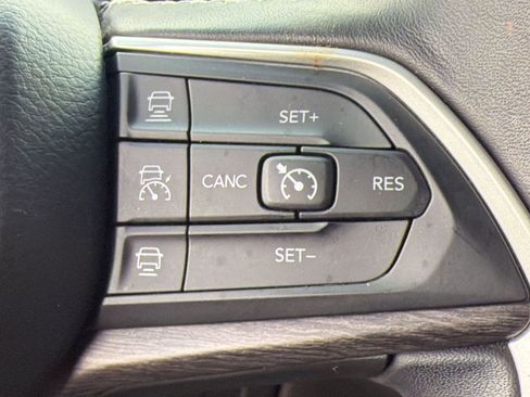 Used 2021 Jeep Grand Cherokee L Limited image 20