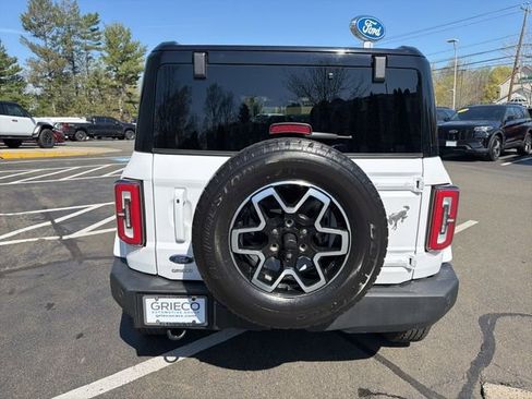 Used 2025 Ford Bronco Outer Banks AWD/4WD image 6