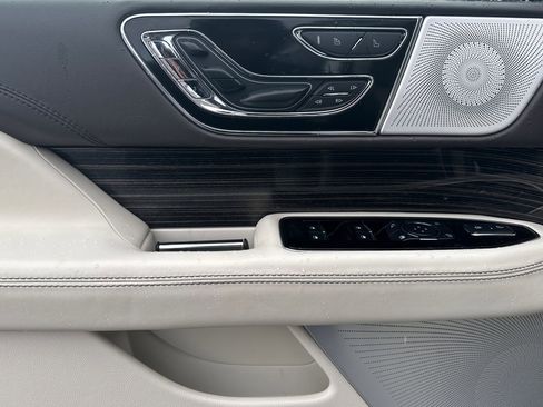 Certified 2024 Lincoln Navigator L Black Label AWD/4WD image 11
