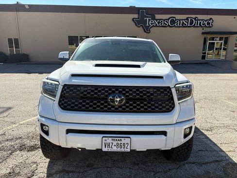 Used 2018 Toyota Tundra SR5 w/ TRD Sport Package image 10