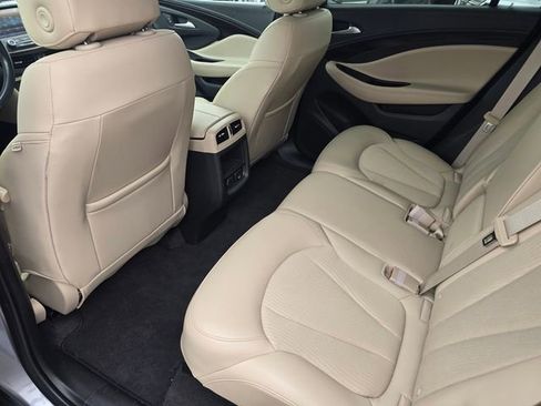 Used 2020 Buick Envision Preferred image 12