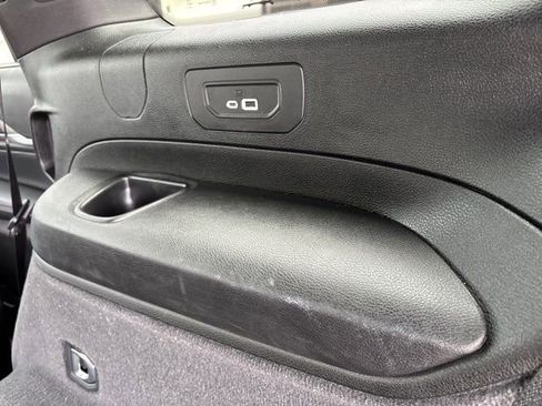 Used 2022 Jeep Grand Cherokee L Overland w/ Luxury Tech Group IV image 16