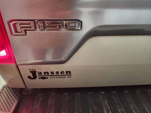 Used 2018 Ford F150 Platinum image 30