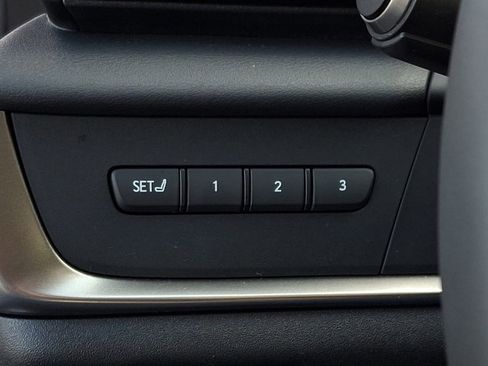 Used 2023 Lexus RZ 450e Premium image 26