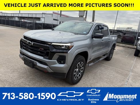 Used 2024 Chevrolet Colorado Z71 w/ Z71 Convenience Package 2 image 1