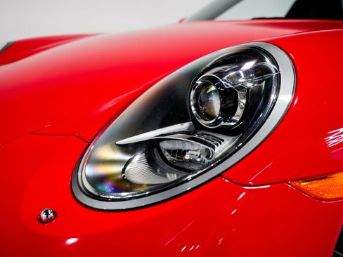 Used 2015 Porsche 911 Targa 4S image 32