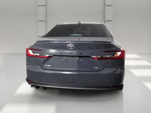 Used 2025 Toyota Camry SE w/ Convenience Package FWD image 6