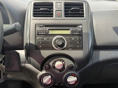 Used 2014 Nissan Versa S Plus FWD image 24