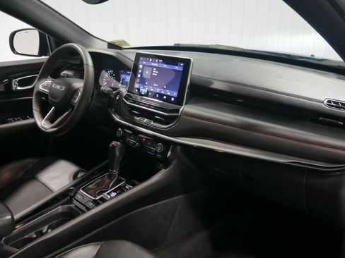 Used 2023 Jeep Compass Trailhawk image 14