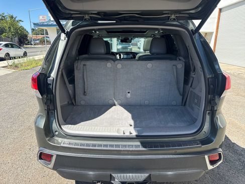 Used 2018 Toyota Highlander Limited Platinum AWD/4WD image 23