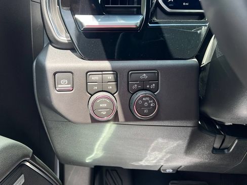 New 2026 Chevrolet Silverado 1500 LT Trail Boss w/ Convenience Package II AWD/4WD image 24