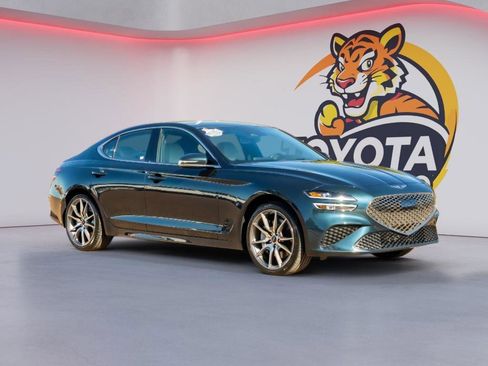 Used 2025 Genesis G70 2.5T image 3