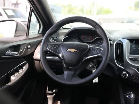 Used 2017 Chevrolet Cruze LT w/ RS Package FWD image 27