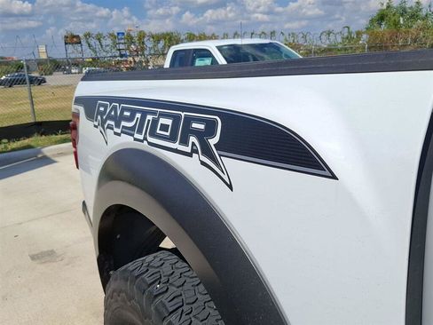 Used 2020 Ford F150 Raptor w/ Equipment Group 802A Luxury AWD/4WD image 8