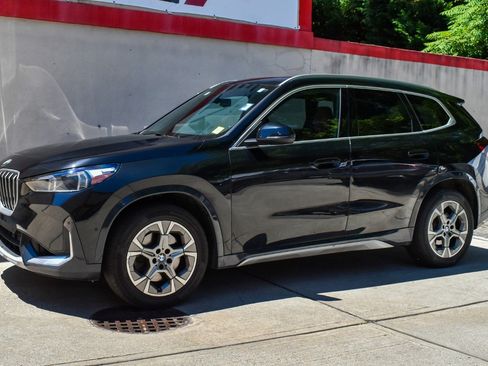Used 2026 BMW X1 xDrive28i AWD/4WD image 3