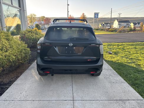 New 2026 Nissan Kicks SR w/ Cold Weather Package image 4