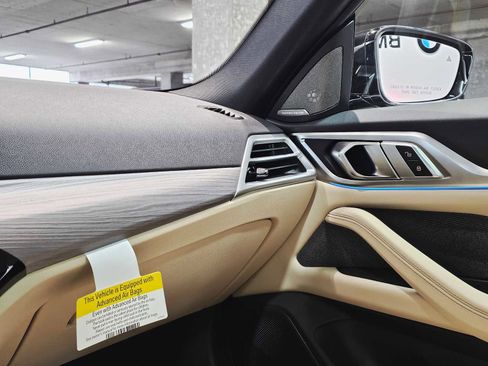 New 2025 BMW i4 xDrive40i image 17