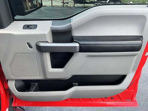 Used 2019 Ford F150 XLT w/ Equipment Group 302A Luxury AWD/4WD image 33
