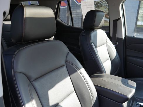 Used 2018 Chevrolet Traverse Premier AWD/4WD image 11