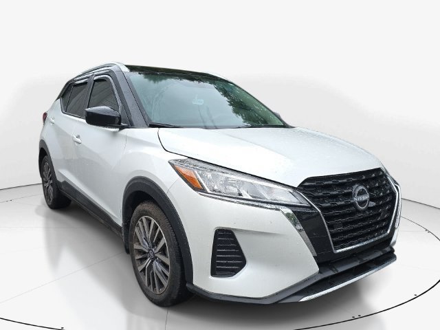 Used 2024 Nissan Kicks SV FWD image 3