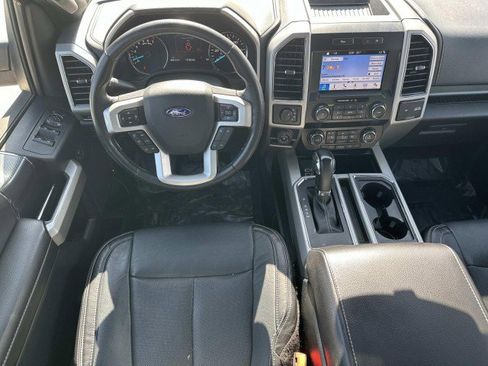 Used 2019 Ford F150 Lariat image 22