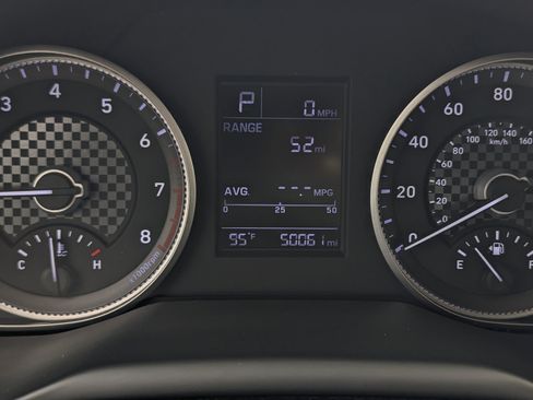 Used 2019 Hyundai Elantra SE FWD image 12