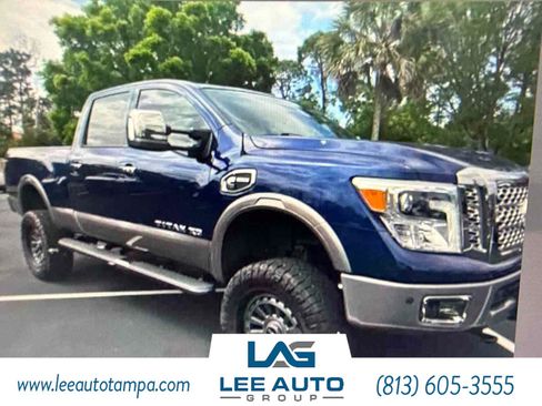 Used 2019 Nissan Titan Platinum Reserve w/ Platinum Utility Package AWD/4WD image 4