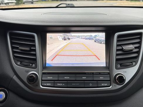 Used 2018 Hyundai Tucson Limited FWD image 26