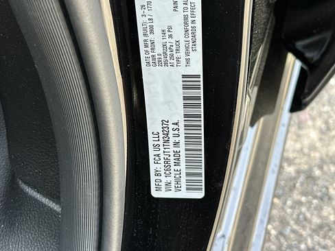 New 2026 RAM 1500 Laramie AWD/4WD image 27