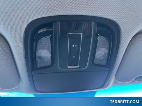 Used 2019 Kia Sorento LX image 35