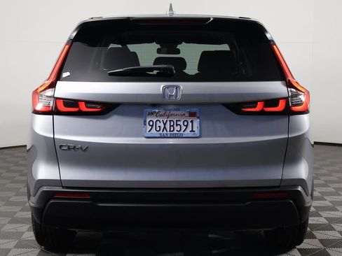 Used 2023 Honda CR-V EX image 5
