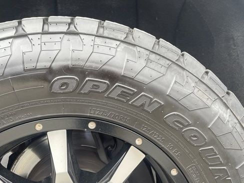 Used 2019 Chevrolet Silverado 2500 LT image 35